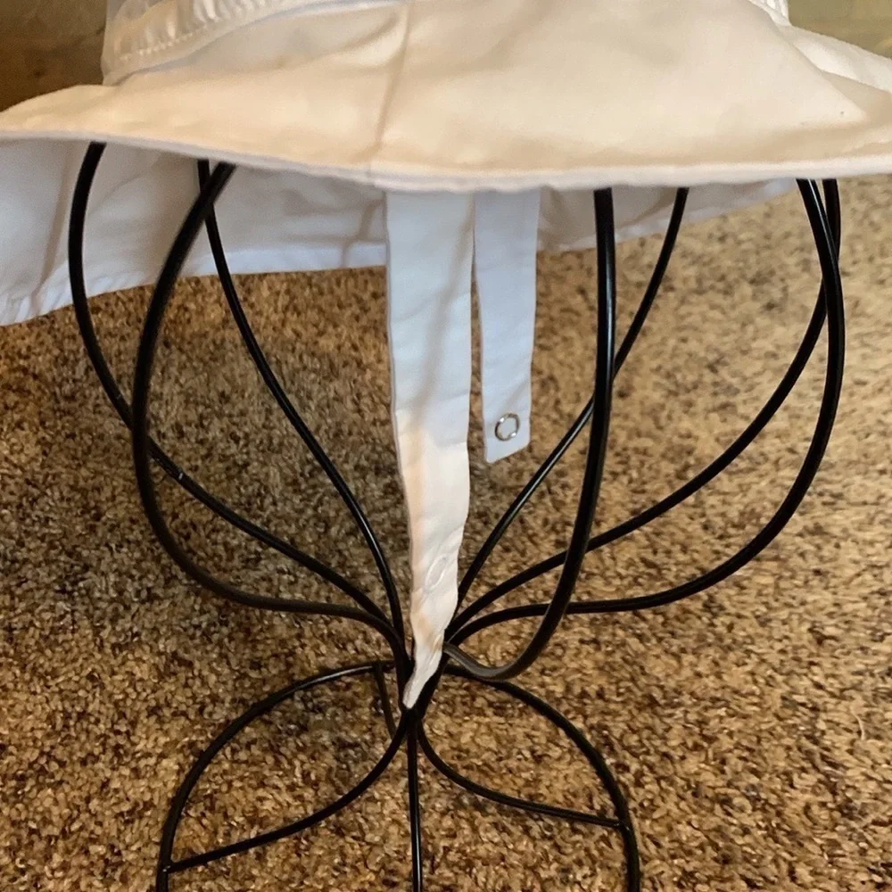Bailey Boys white sun hat with chin strap Size 3 Months